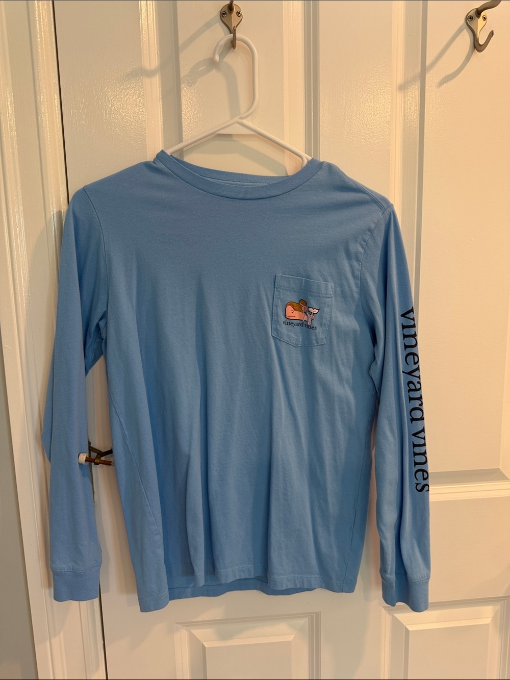 Vineyard Vines Girls Sky Blue Long-Sleeve Ballerina Pocket Tee with Sleeve Logo